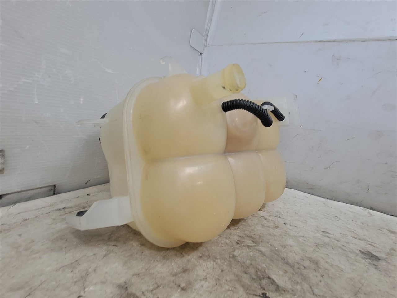 Used OEM 2019-2026 SIERRA SILVERADO ESCALADE ESCALADE ESV SUBURBAN, actual item photo 10