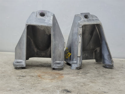 Used OEM 2010-2015 CAMARO 6 2L ENGINE FRAME STAND OFF BRACKETS PAIR, actual item photo 6