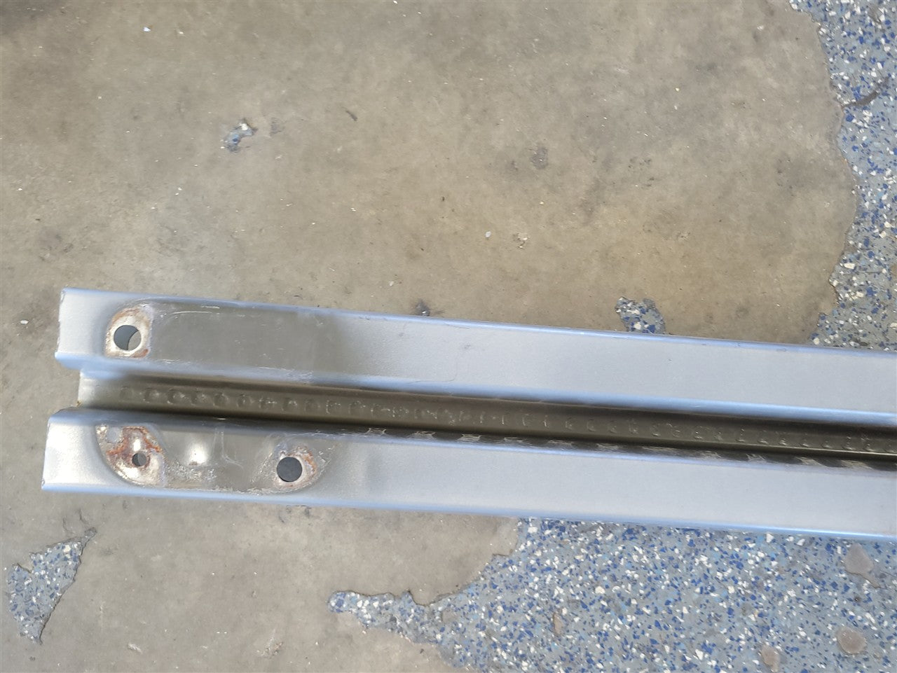 Used OEM 2010-2015 CAMARO FRONT BUMPER REBAR REINFORCEMENT, actual item photo 13