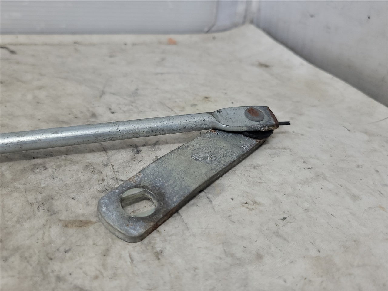 Used OEM 2010-2015 CAMARO 6L80 SHIFT SHIFTER ROD LINKAGE 92234744, actual item photo 2