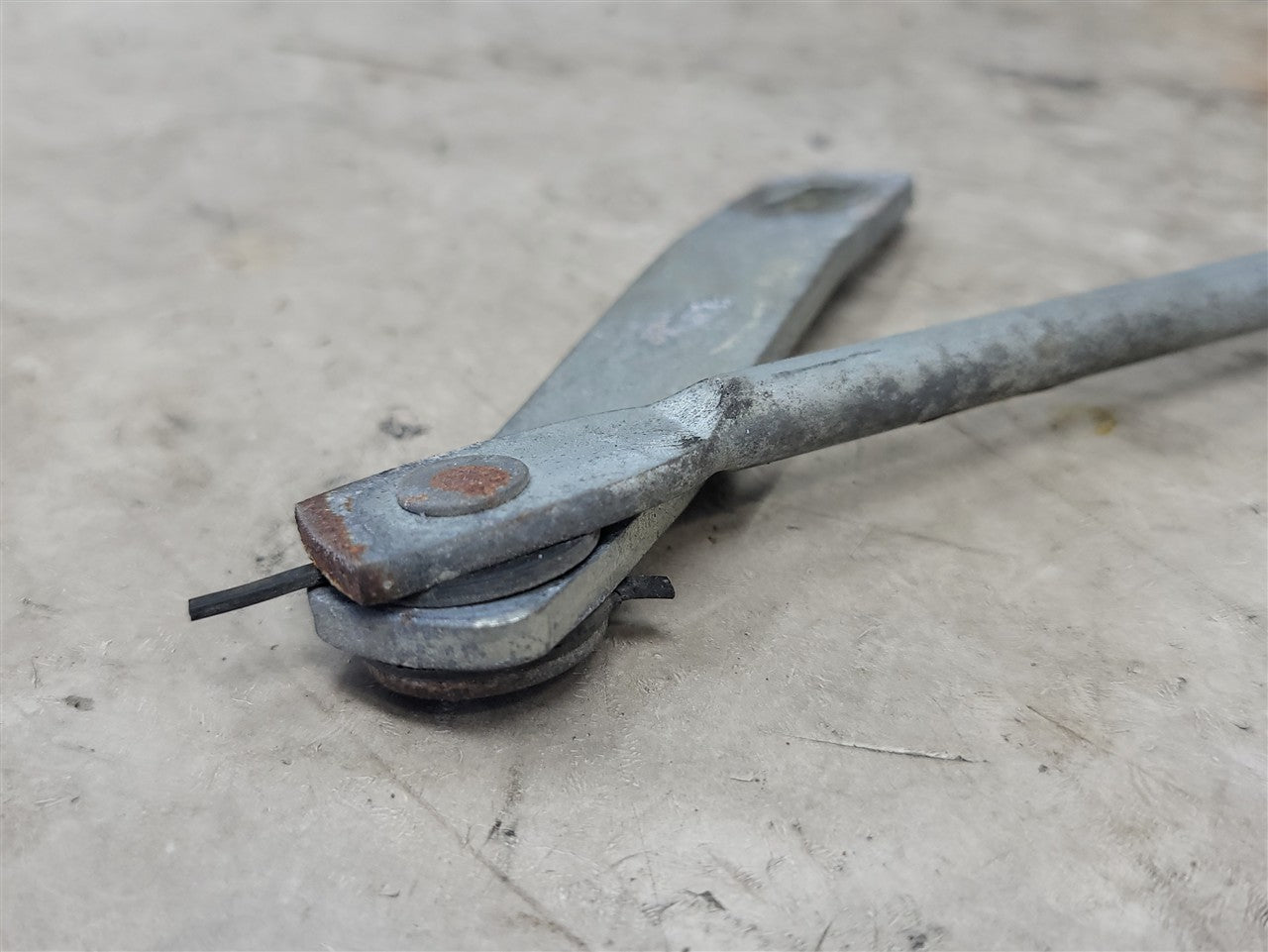 Used OEM 2010-2015 CAMARO 6L80 SHIFT SHIFTER ROD LINKAGE 92234744, actual item photo 9