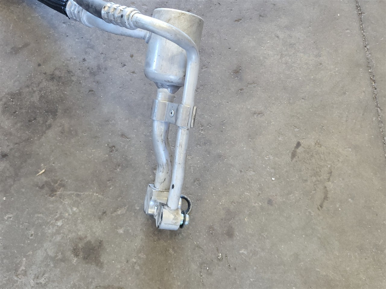 Used OEM 2019-2026 SIERRA SILVERADO AC LINES HOSES MANIFOLD 3 PIECES, actual item photo 13