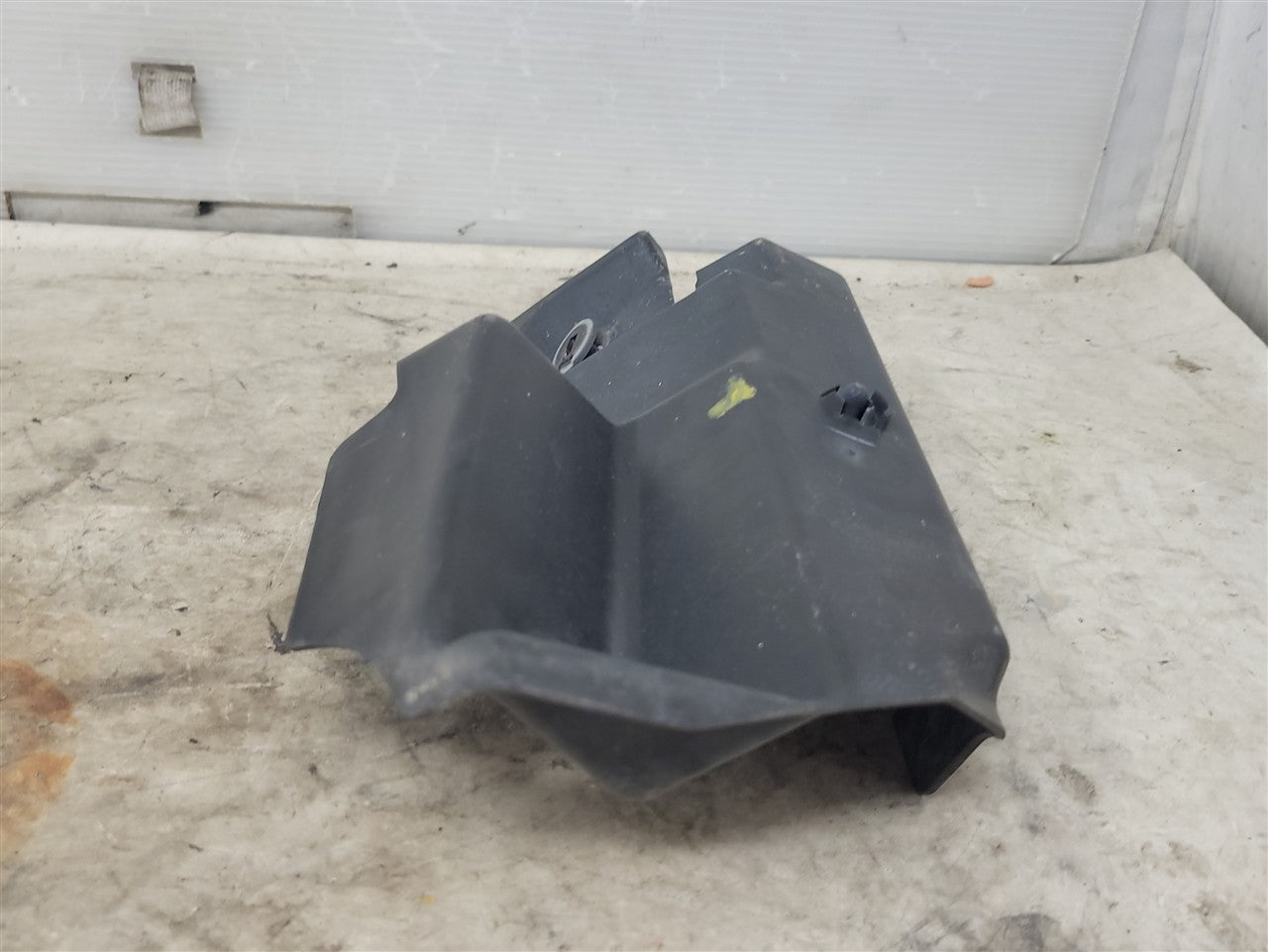 Used OEM 2012-2015 CAMARO RADIATOR AIR BAFFLE RH PASSENGER 22781290, actual item photo 3