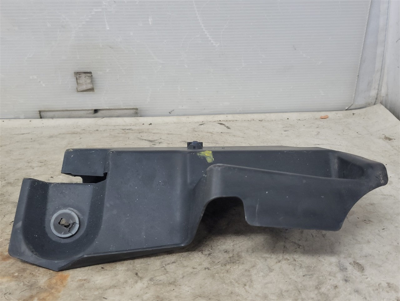 Used OEM 2012-2015 CAMARO RADIATOR AIR BAFFLE RH PASSENGER 22781290, actual item photo 4