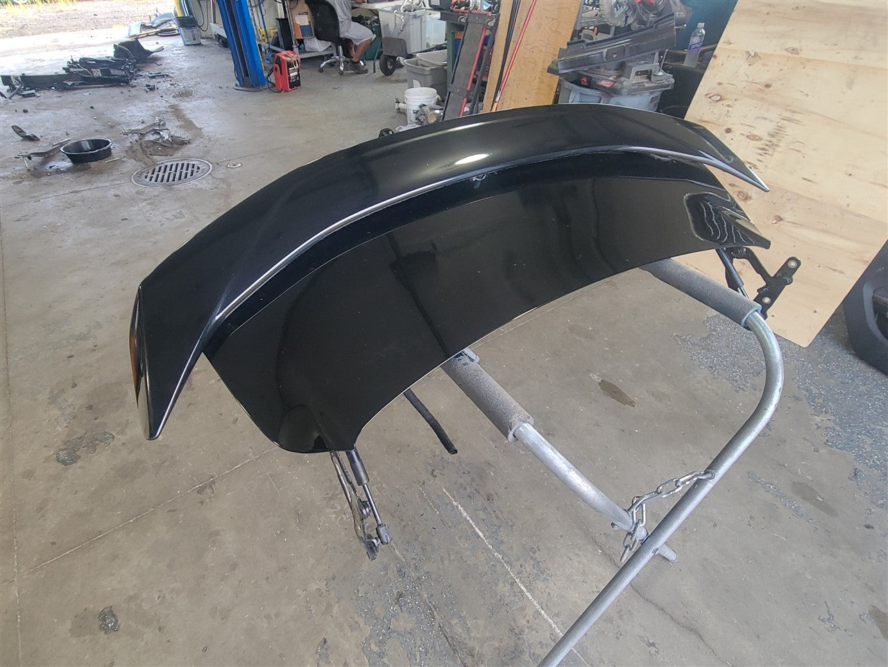 Used OEM 2016-2024 CAMARO DECKLID WITH SS SPOILER BLACK, actual item photo 4