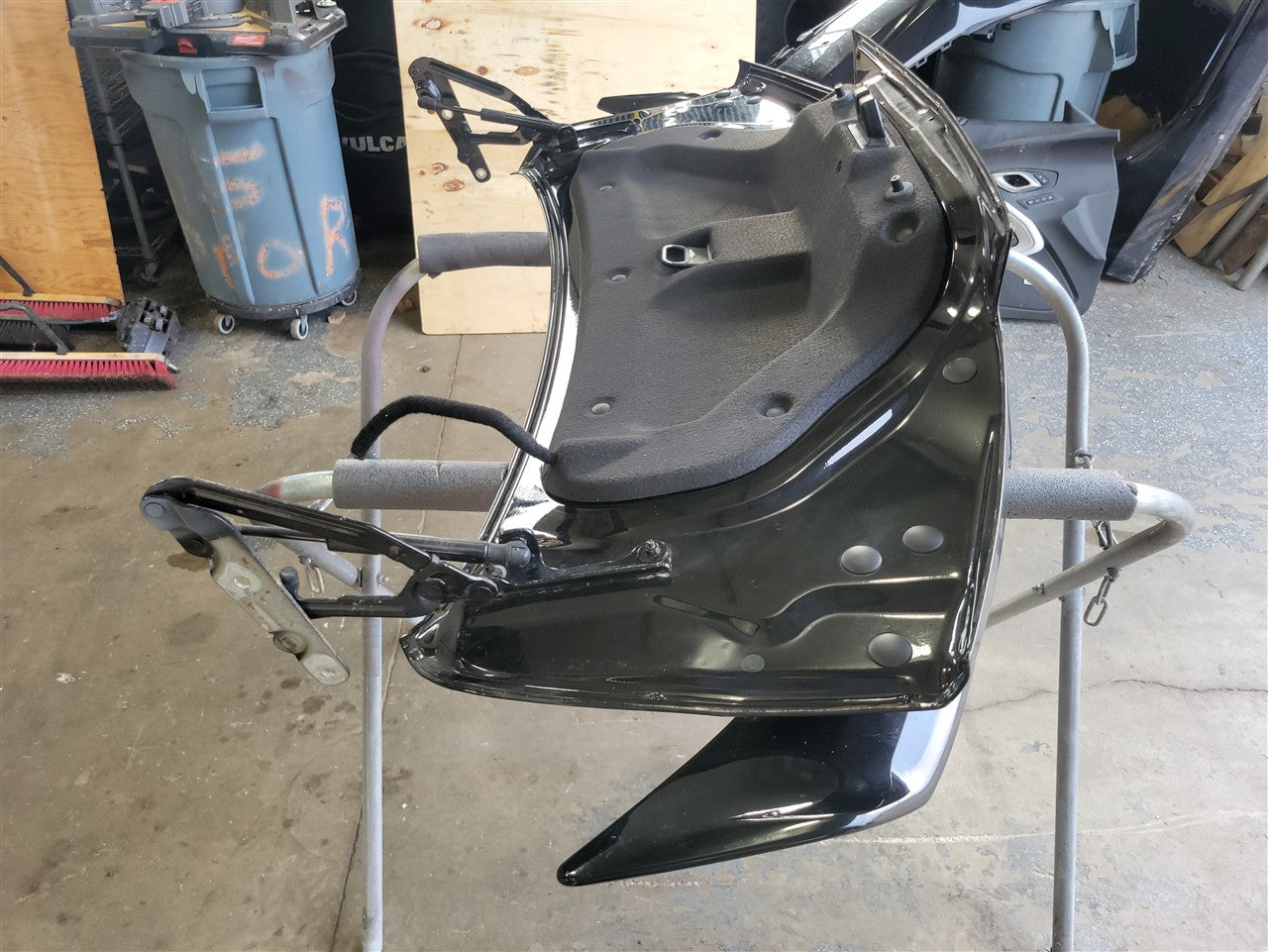 Used OEM 2016-2024 CAMARO DECKLID WITH SS SPOILER BLACK, actual item photo 12