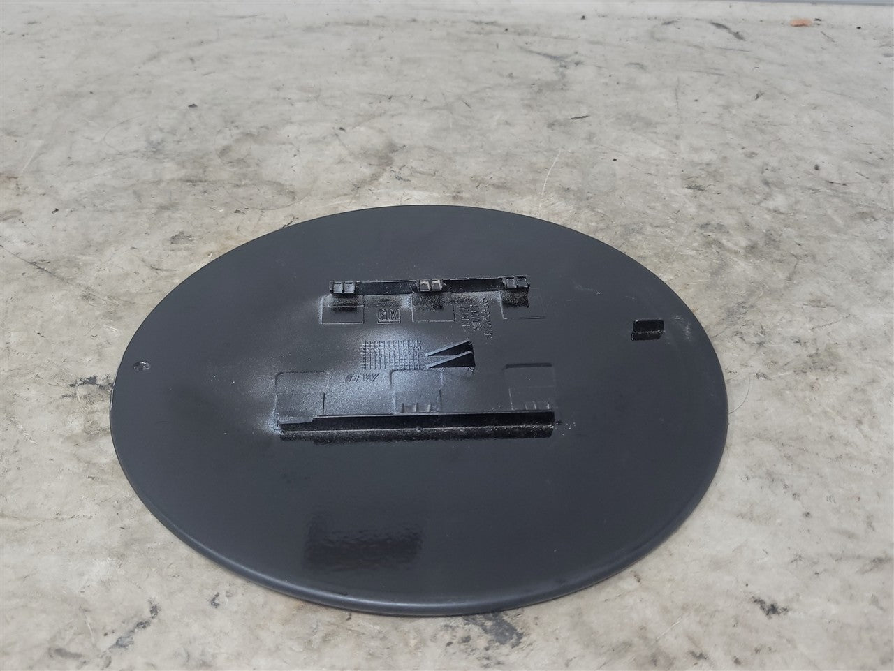 Used OEM 2016-2024 CAMARO GAS TANK FUEL FILLER DOOR BLACK GBA, actual item photo 7