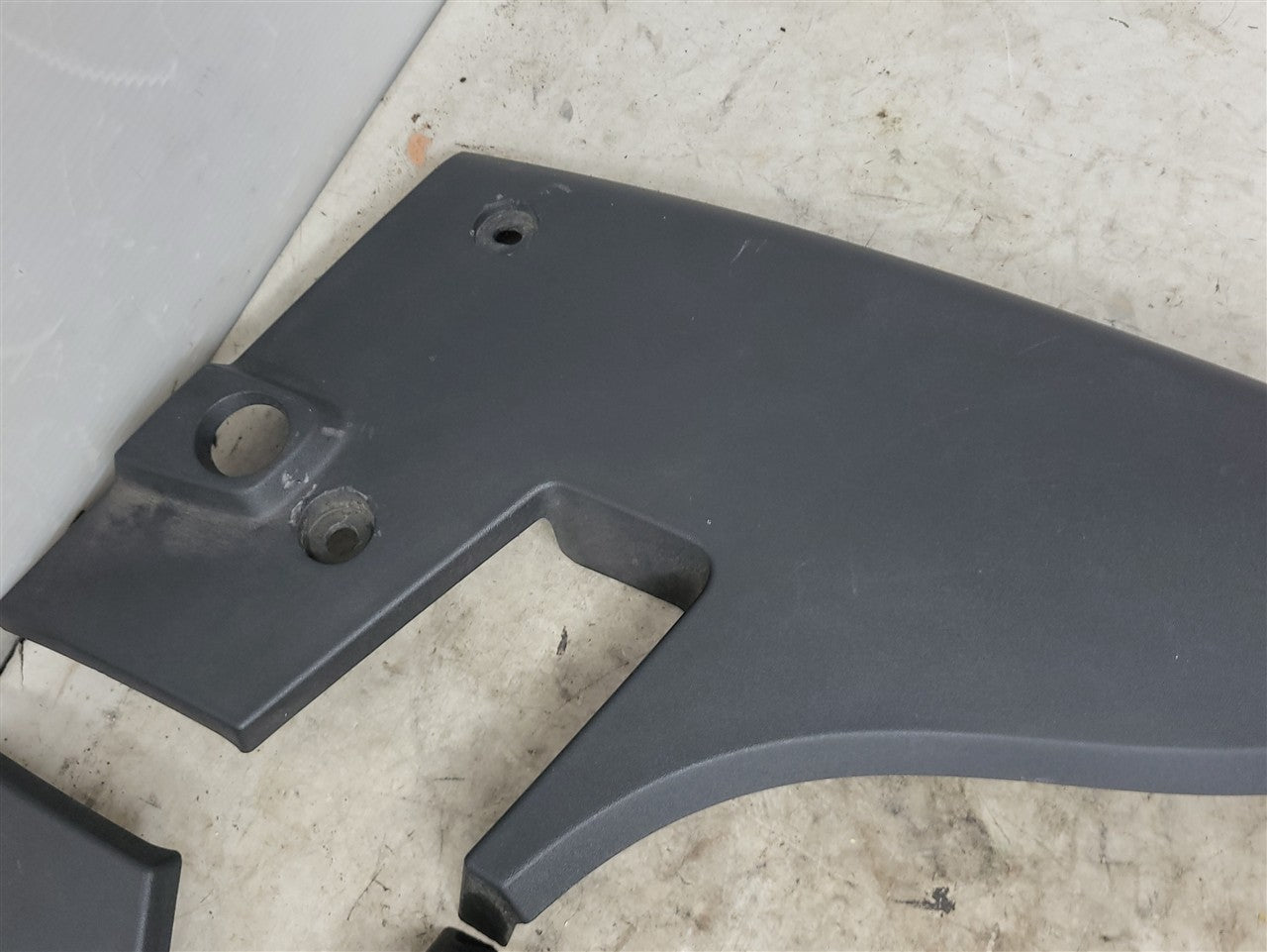 Used OEM 2016-2024 CAMARO TAIL LAMP LIGHT COVER CLOSE OUT FILLER, actual item photo 3