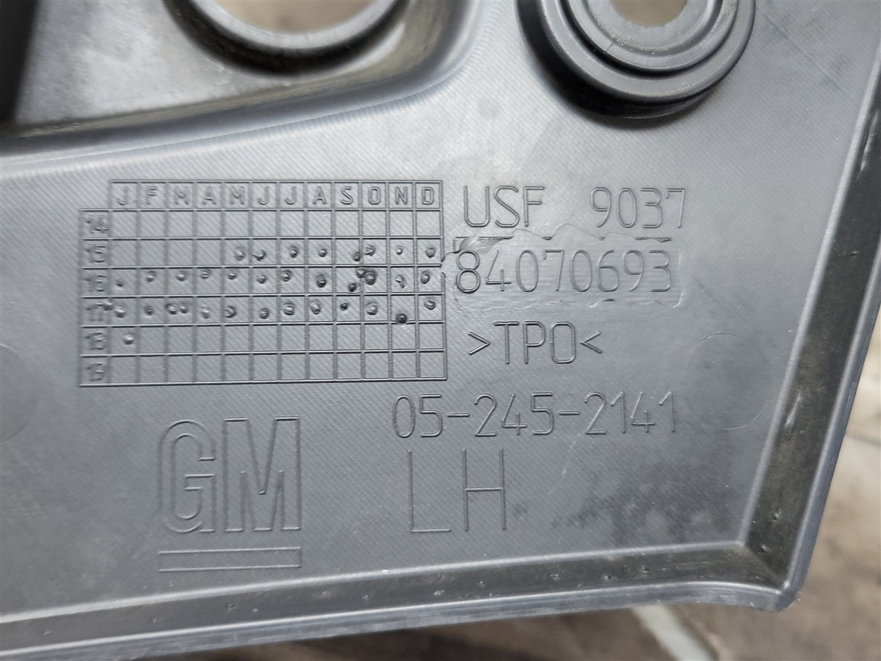 Used OEM 2016-2024 CAMARO TAIL LAMP LIGHT COVER CLOSE OUT FILLER, actual item photo 14