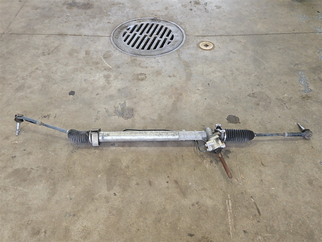 Used OEM 2010-2015 CAMARO POWER STEERING RACK & PINION, actual item photo 11