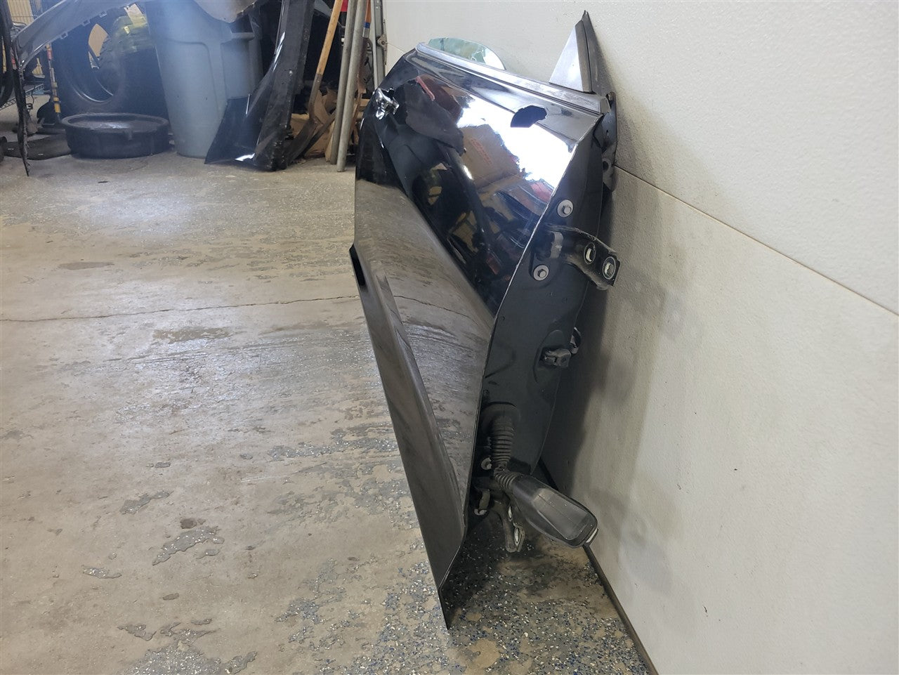 Used OEM 2016-2024 CAMARO FRONT DOOR PASSENGER RH BLACK GBA, actual item photo 3