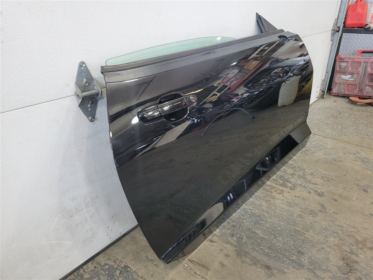 Used OEM 2016-2024 CAMARO FRONT DOOR PASSENGER RH BLACK GBA, actual item photo 4