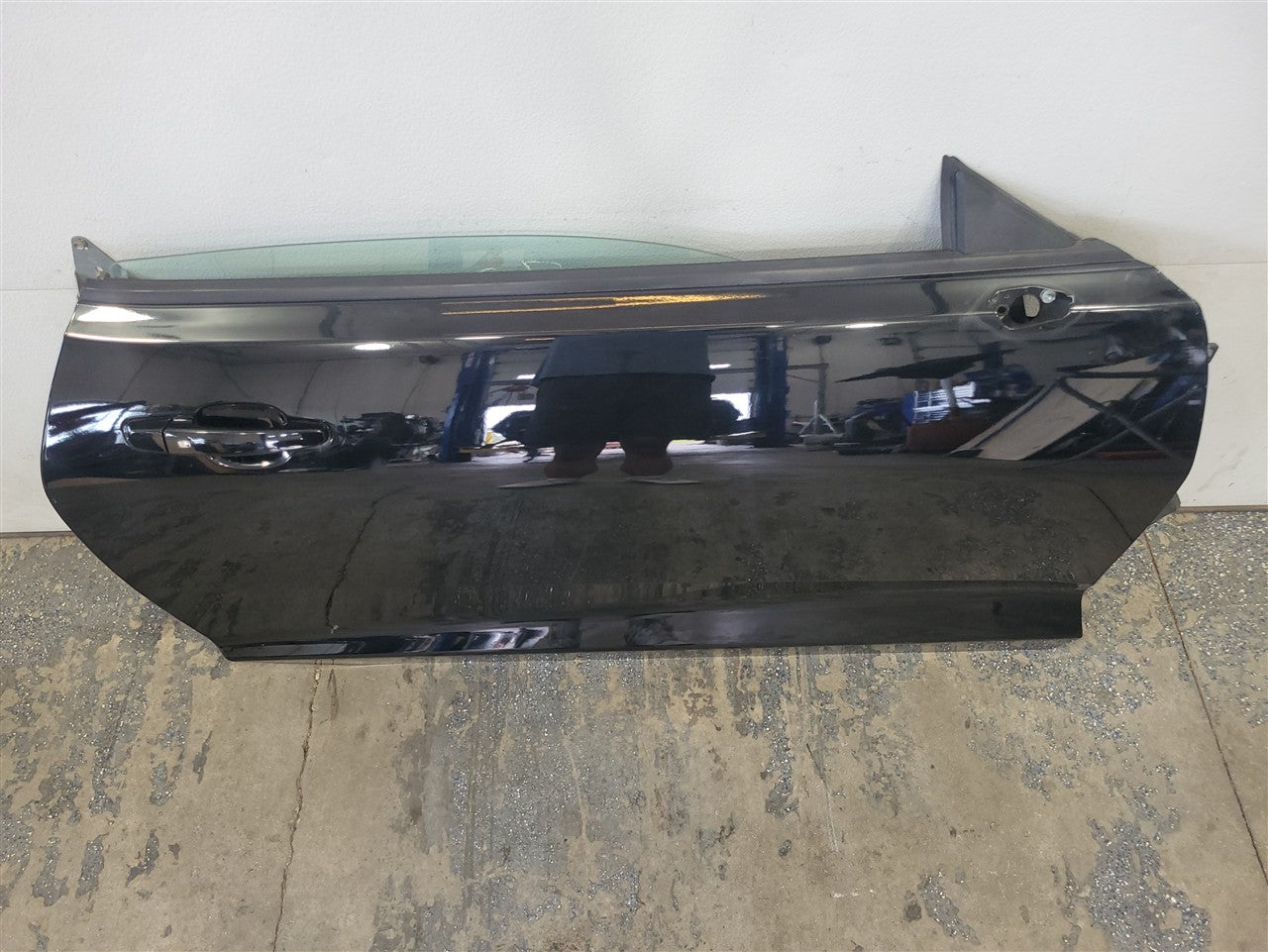Used OEM 2016-2024 CAMARO FRONT DOOR PASSENGER RH BLACK GBA, actual item photo 6