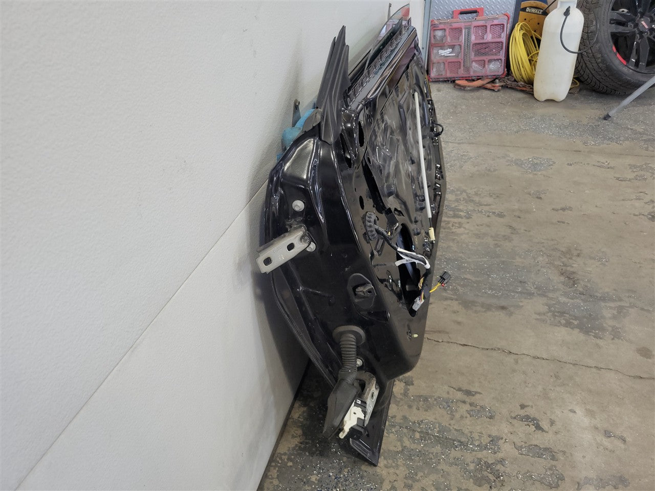 Used OEM 2016-2024 CAMARO FRONT DOOR PASSENGER RH BLACK GBA, actual item photo 14