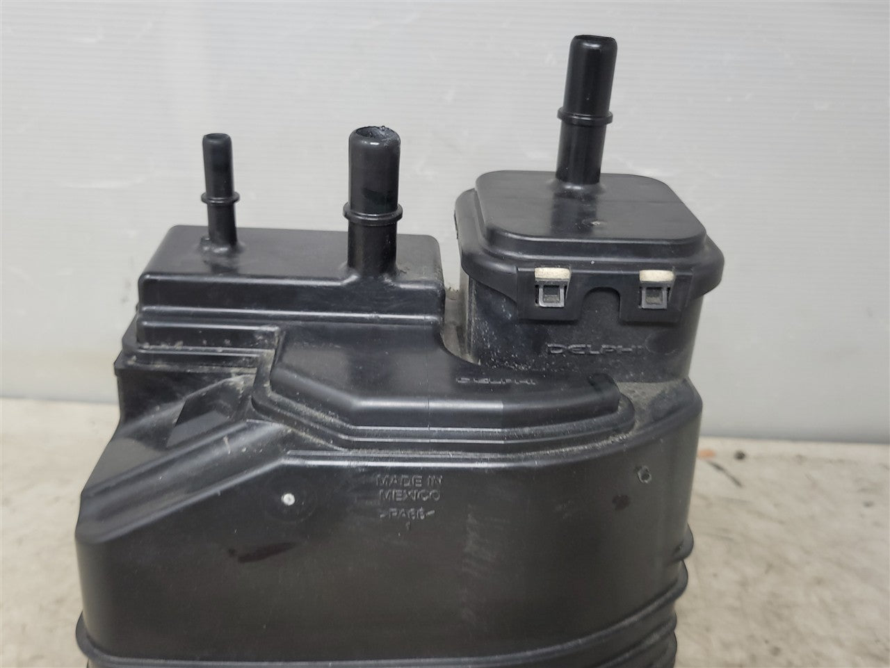 Used OEM 2016-2024 CAMARO WINDSHIELD WIPER MOTOR & LINKAGE FRONT 41K, actual item photo 3