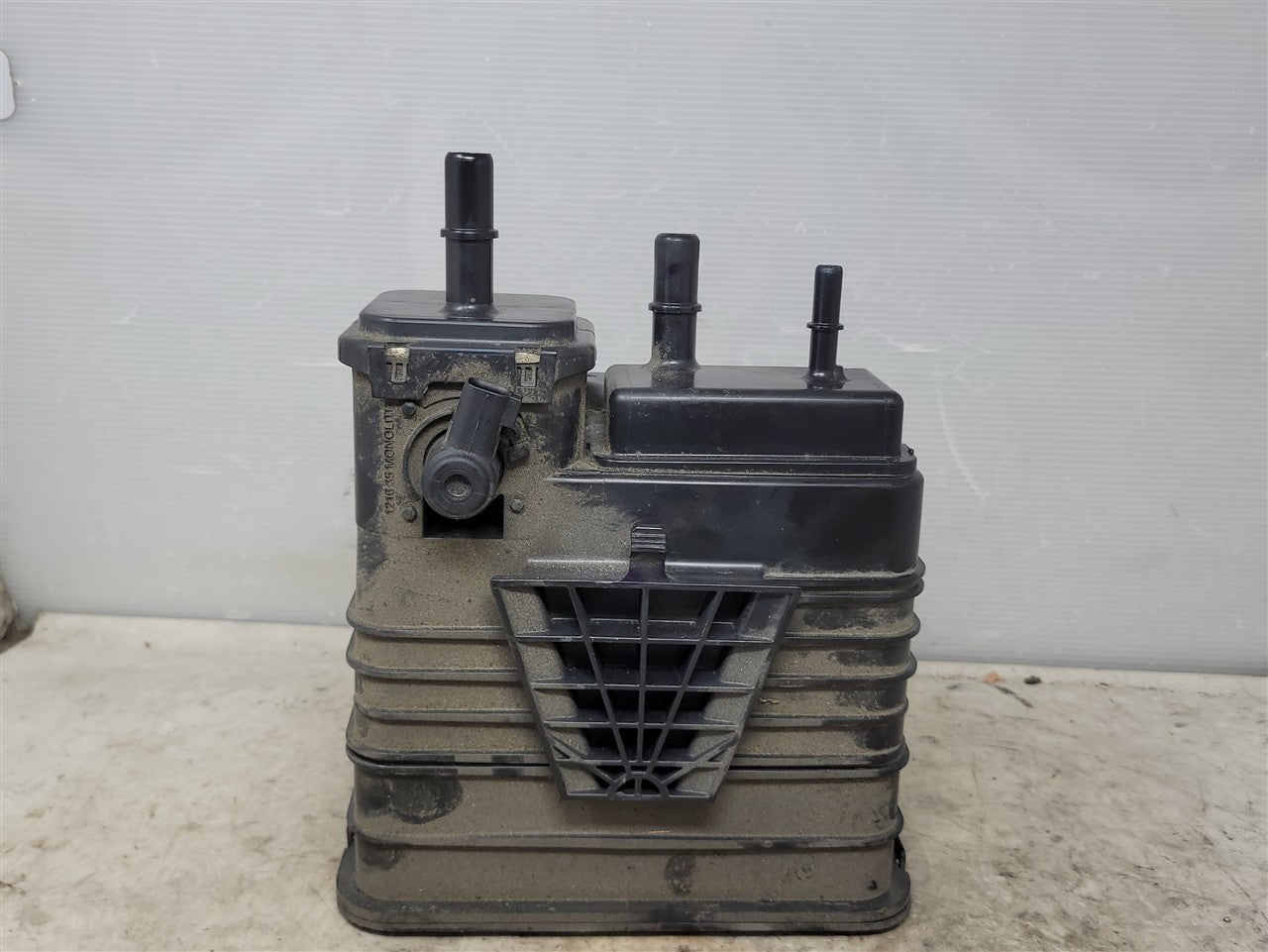 Used OEM 2016-2024 CAMARO WINDSHIELD WIPER MOTOR & LINKAGE FRONT 41K, actual item photo 7