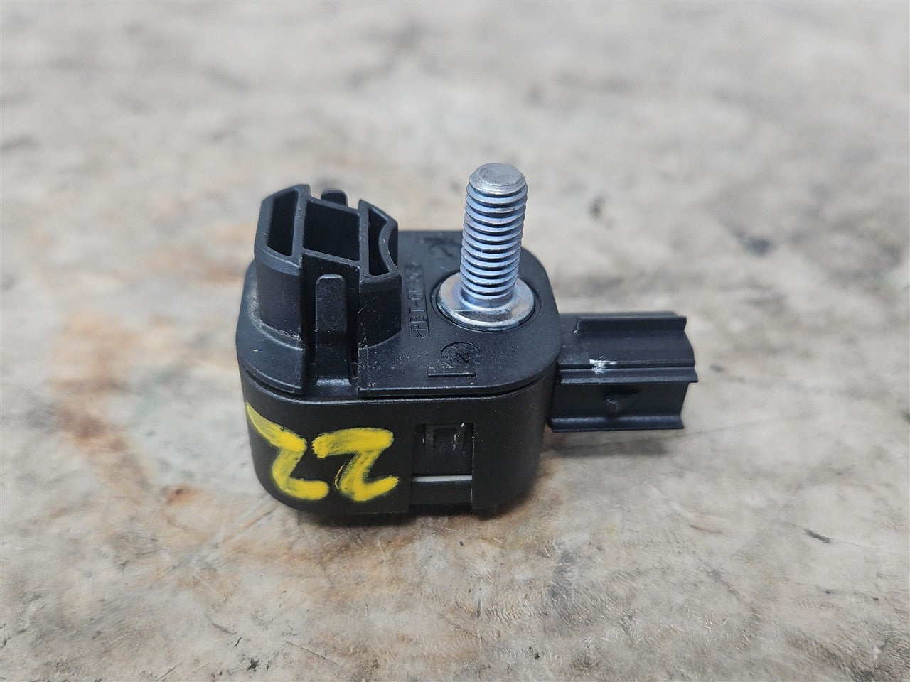 Used OEM 2016-2024 CAMARO FRONT CRASH IMPACT SENSOR 13583355, actual item photo 1
