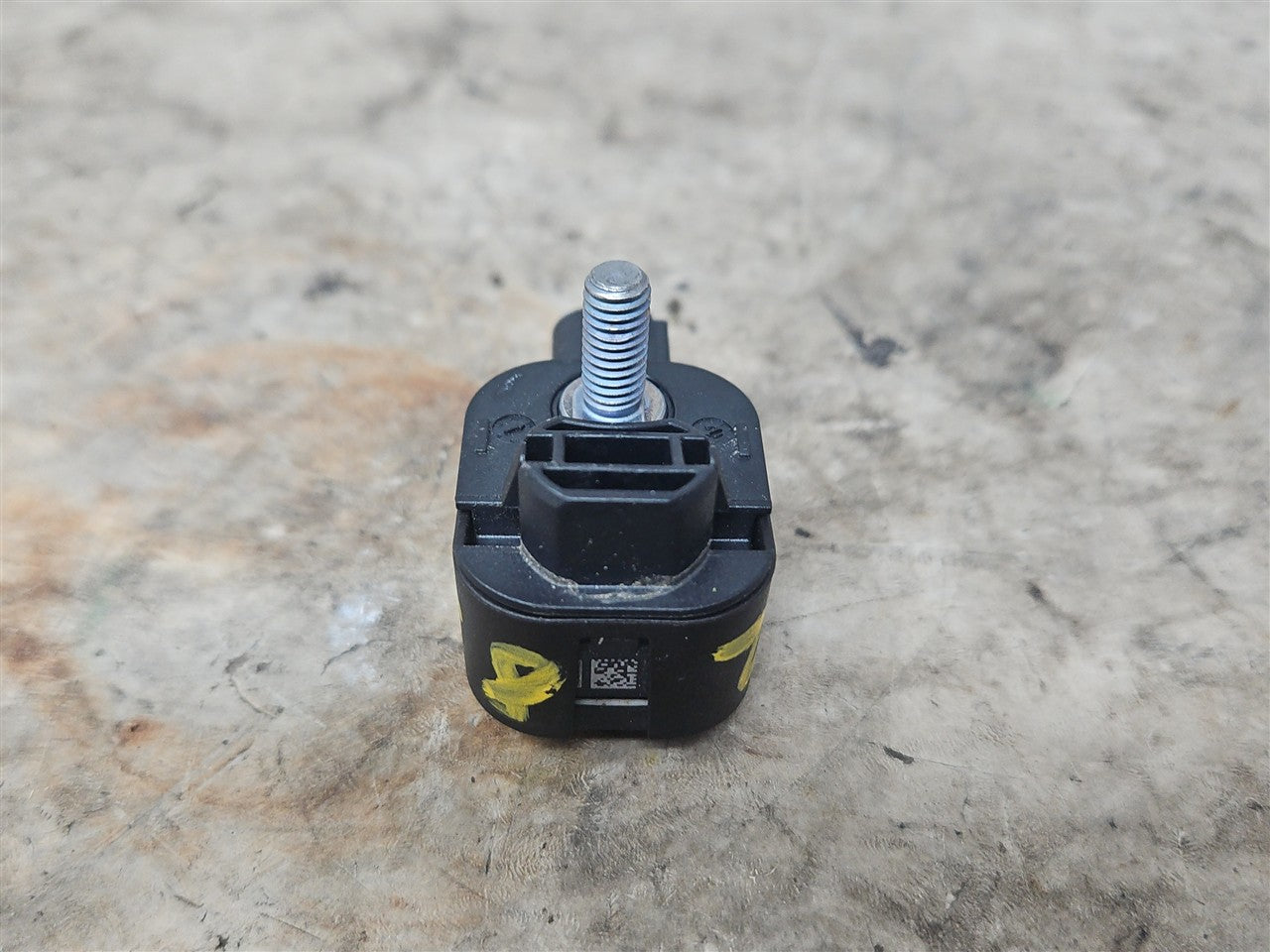 Used OEM 2016-2024 CAMARO FRONT CRASH IMPACT SENSOR 13583355, actual item photo 2