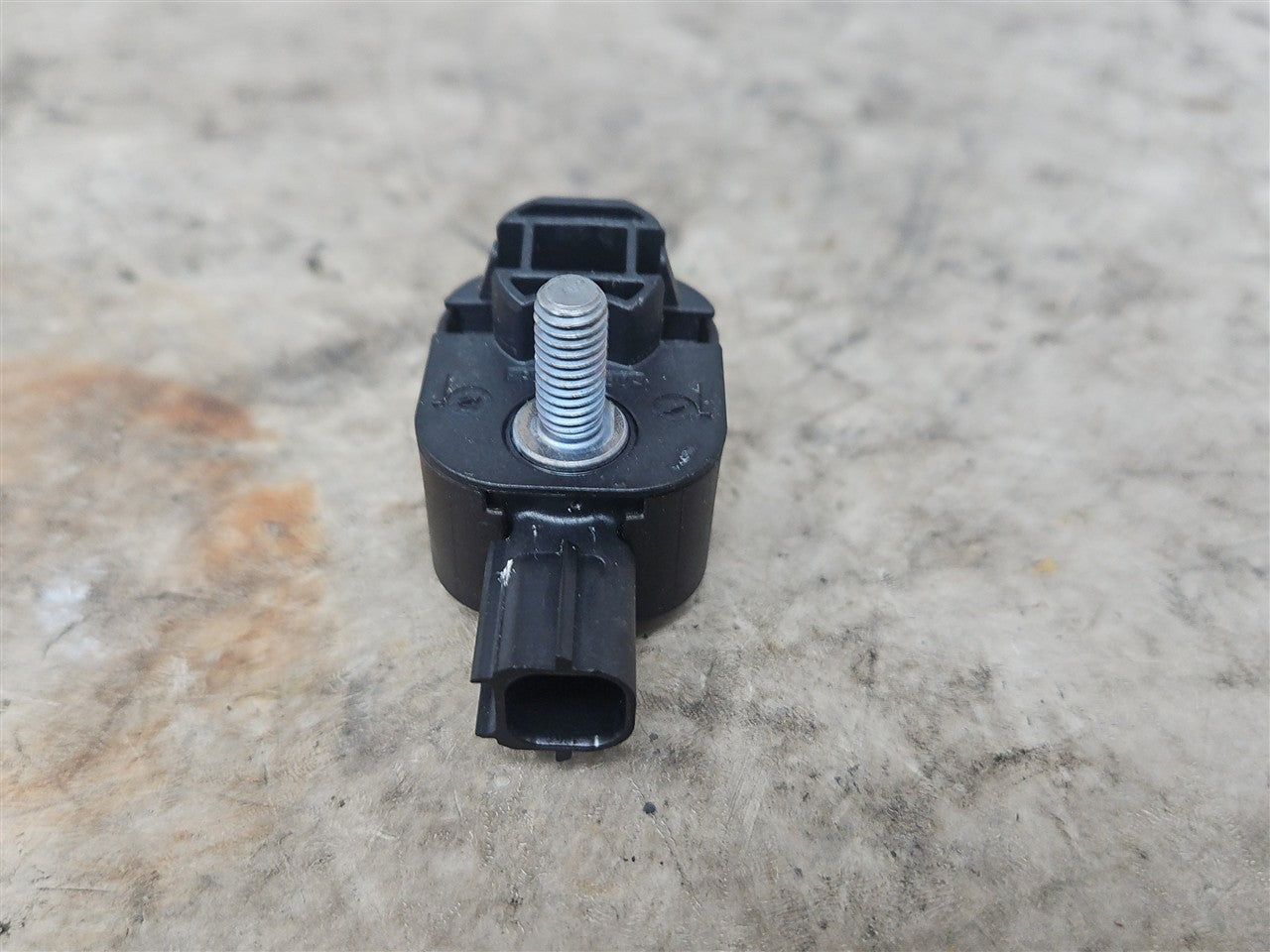 Used OEM 2016-2024 CAMARO FRONT CRASH IMPACT SENSOR 13583355, actual item photo 4