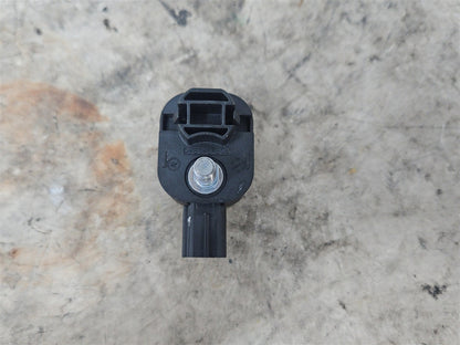 Used OEM 2016-2024 CAMARO FRONT CRASH IMPACT SENSOR 13583355, actual item photo 5