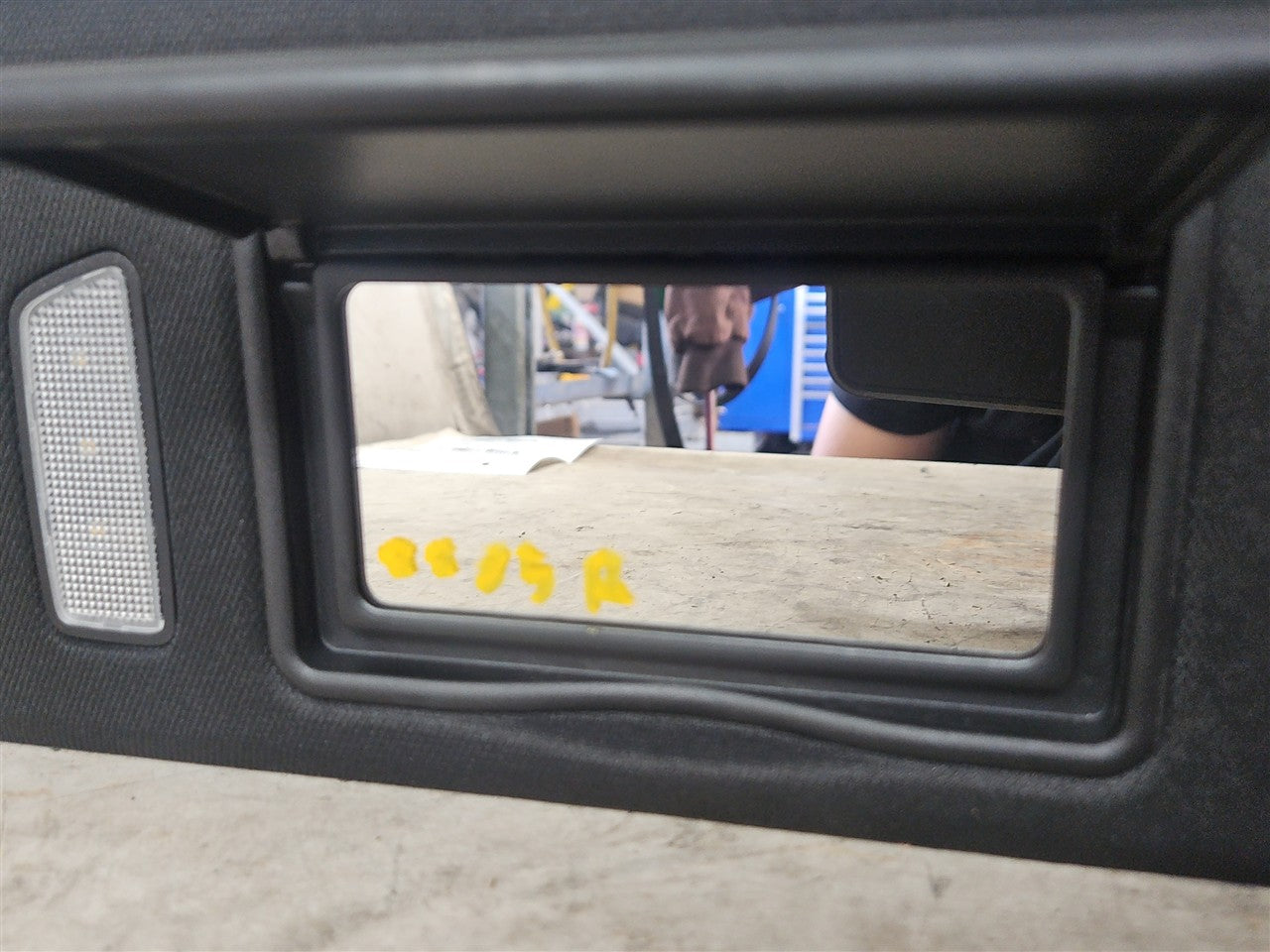 Used OEM 2016-2024 CAMARO SUN VISOR PASSENGER RH BLACK LIGHTED, actual item photo 2