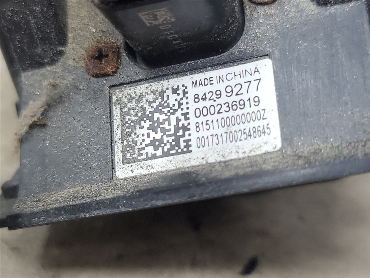 Used OEM 2018 CAMARO REAR VIEW BACKUP CAMERA 84299277, actual item photo 11