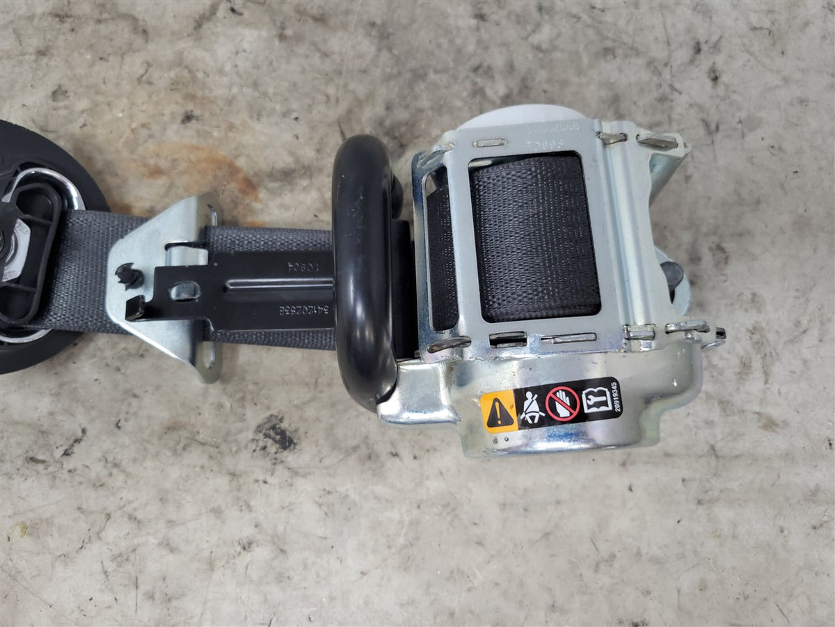 Used OEM 2022-2026 SIERRA SILVERADO FRONT DRIVER LH SEATBELT, actual item photo 7
