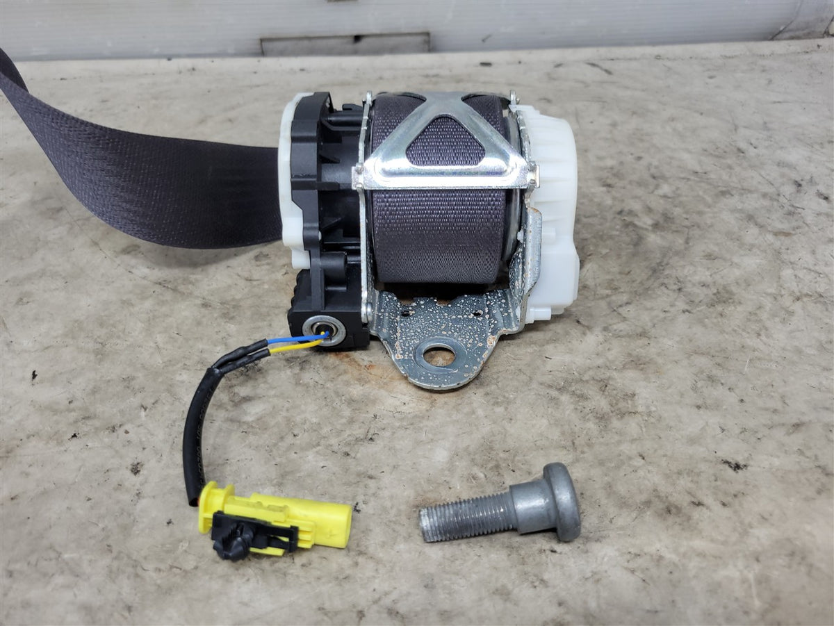 Used OEM 2022-2026 SIERRA SILVERADO FRONT PASSENGER RH SEATBELT, actual item photo 4