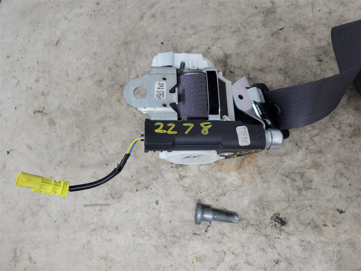 Used OEM 2022-2026 SIERRA SILVERADO FRONT PASSENGER RH SEATBELT, actual item photo 8