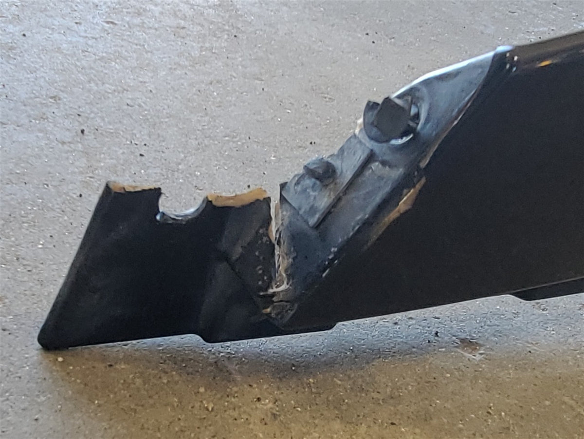 Used OEM 2010-2013 CORVETTE C6 OEM PASSENGER RH FENDER GRAND SPORT, actual item photo 10