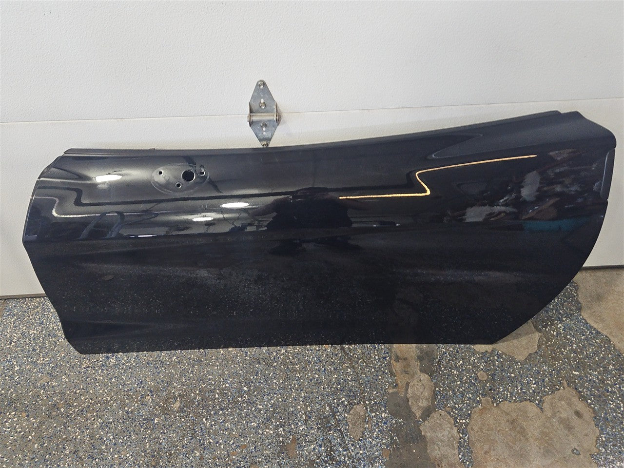 Used OEM 2005-2013 CORVETTE C6 OEM FRONT DOOR DRIVER LH BLACK NO, actual item photo 1