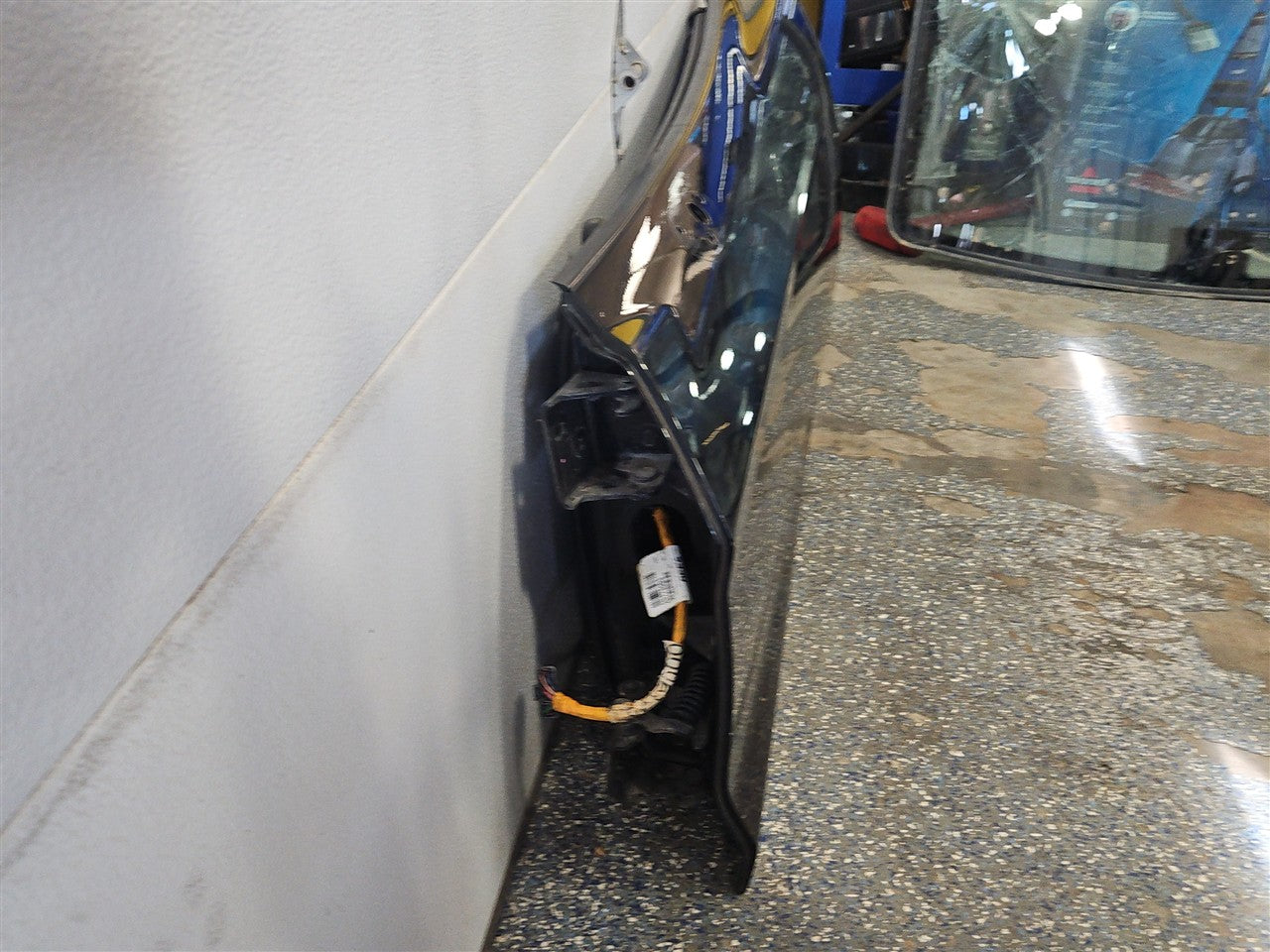 Used OEM 2005-2013 CORVETTE C6 OEM FRONT DOOR DRIVER LH BLACK NO, actual item photo 5