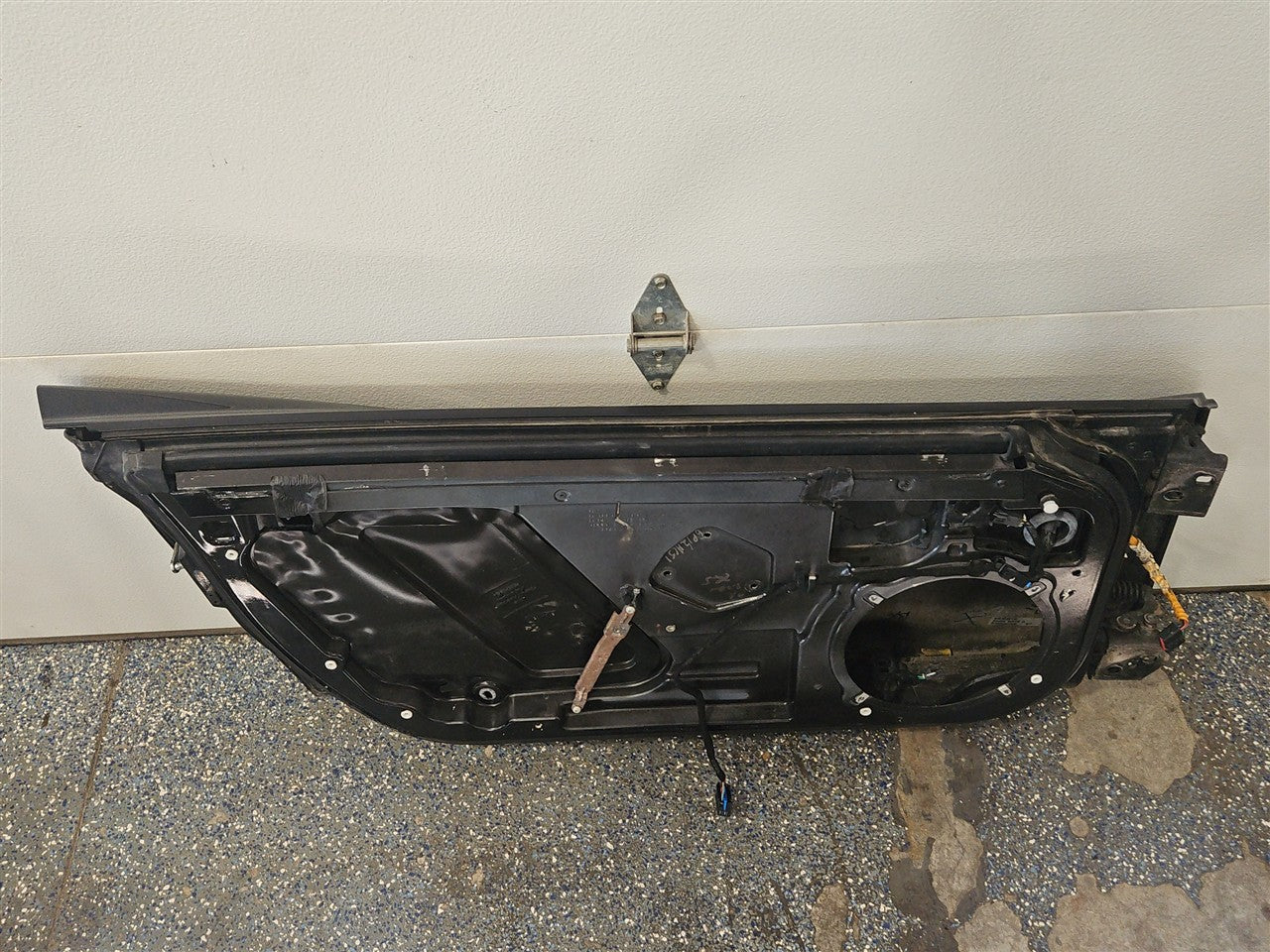 Used OEM 2005-2013 CORVETTE C6 OEM FRONT DOOR DRIVER LH BLACK NO, actual item photo 13