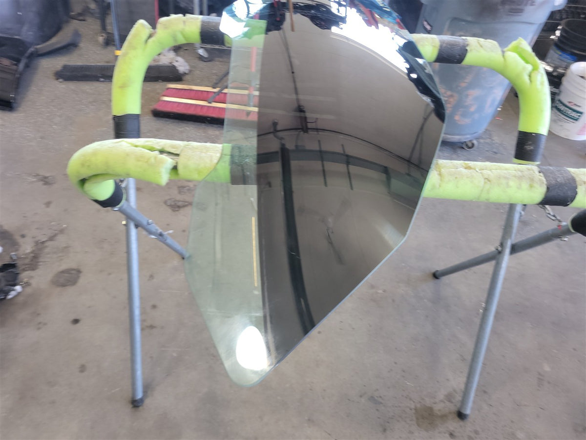 Used OEM 2005-2013 CORVETTE C6 OEM FRONT PASSENGER RH DOOR GLASS, actual item photo 5