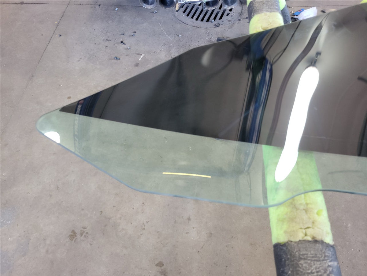 Used OEM 2005-2013 CORVETTE C6 OEM FRONT PASSENGER RH DOOR GLASS, actual item photo 10