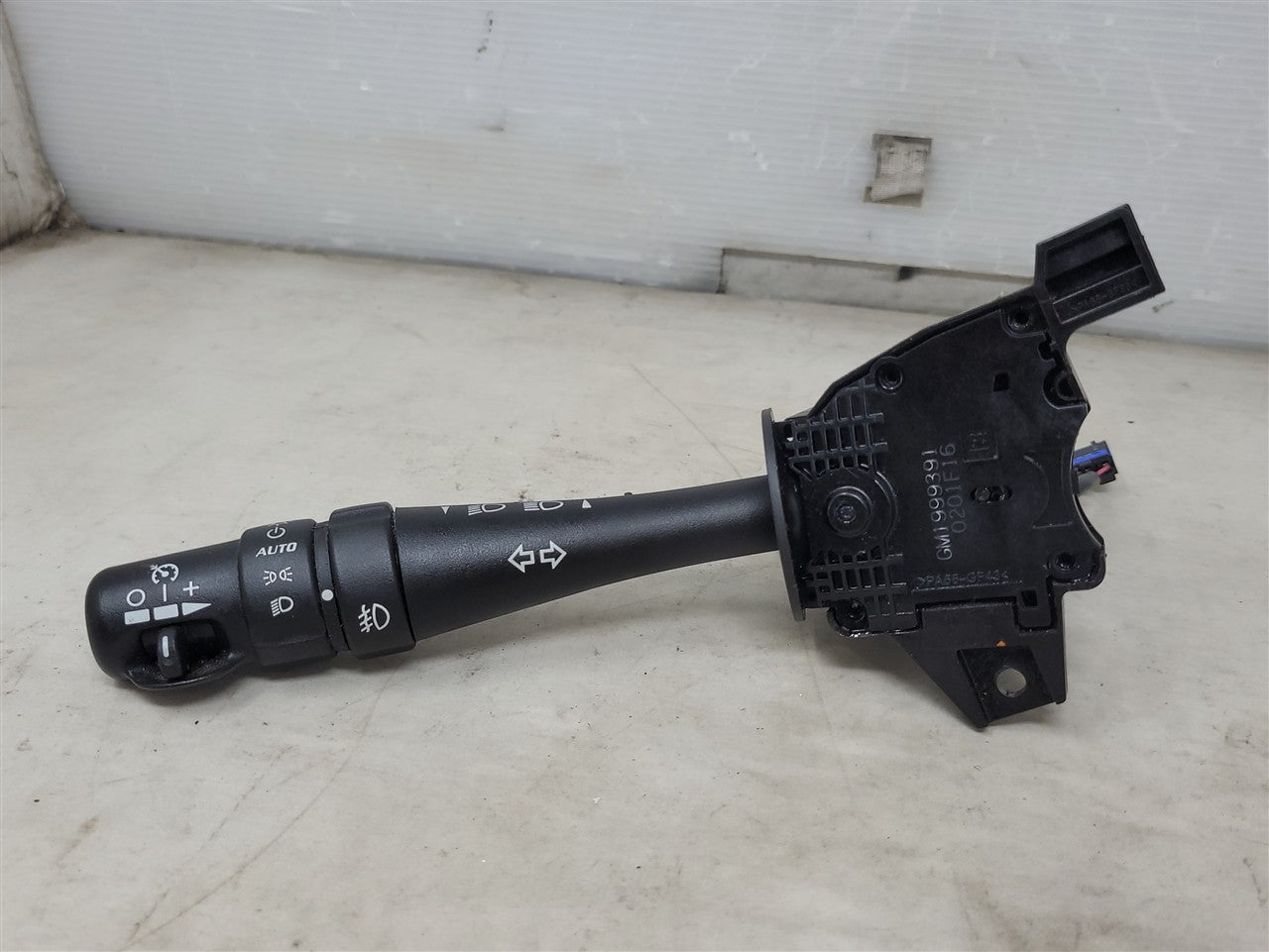 Used OEM 2005-2009 CORVETTE C6 2005-2009 STS 2004-2009 XLR TURN, actual item photo 1