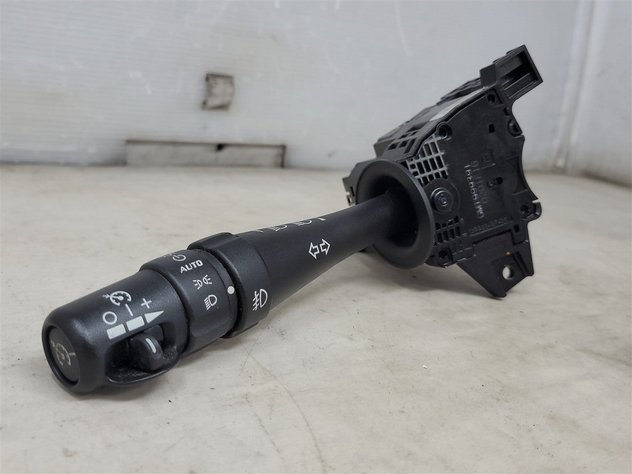 Used OEM 2005-2009 CORVETTE C6 2005-2009 STS 2004-2009 XLR TURN, actual item photo 4