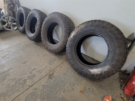 Used OEM TOYO OPEN COUNTRY A/T III 295/70R18 SET OF 4 TIRES 16/32, actual item photo 2