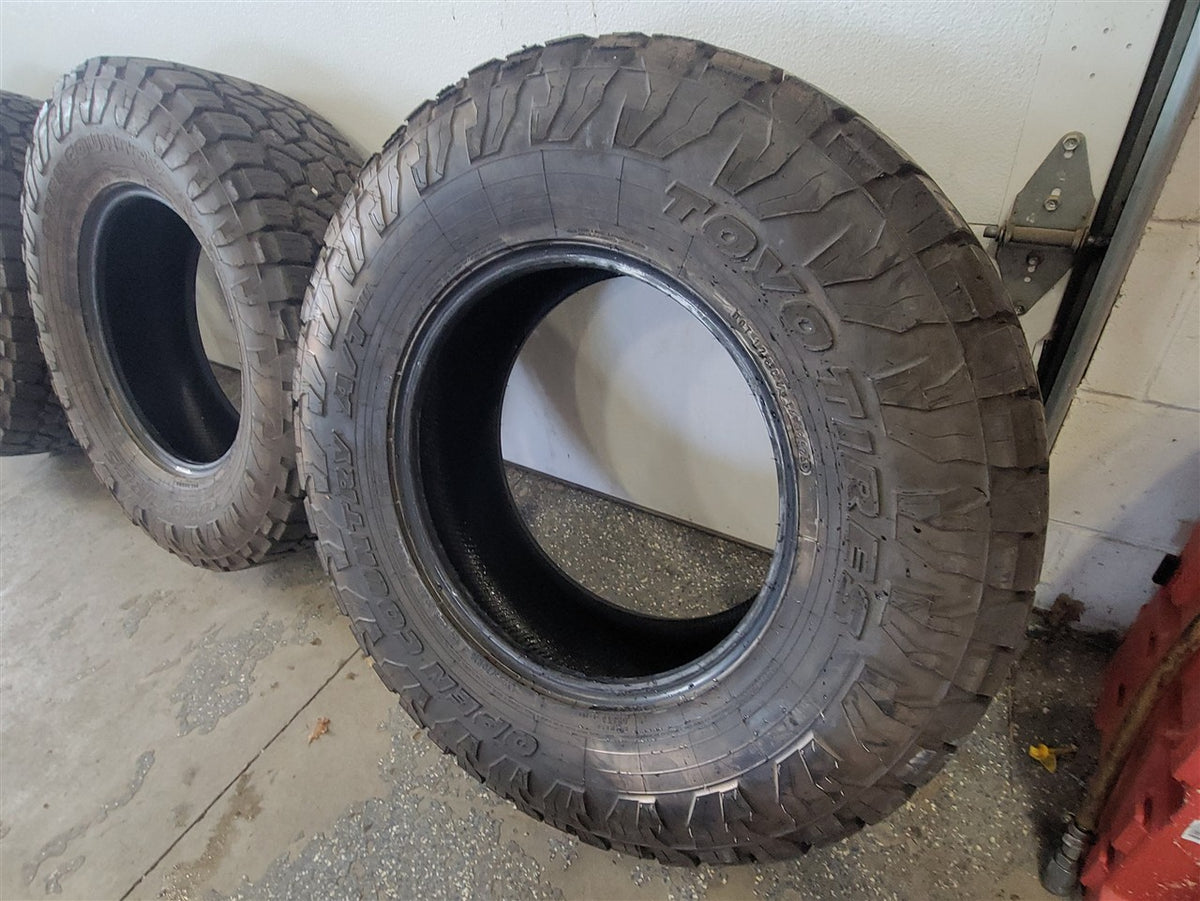 Used OEM TOYO OPEN COUNTRY A/T III 295/70R18 SET OF 4 TIRES 16/32, actual item photo 17