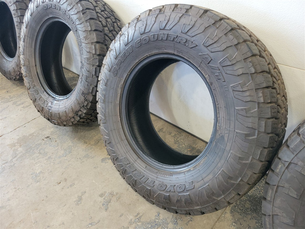 Used OEM TOYO OPEN COUNTRY A/T III 295/70R18 SET OF 4 TIRES 16/32, actual item photo 29
