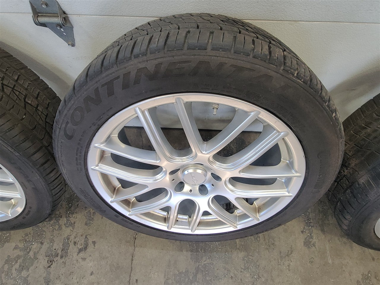 Used OEM 2012-2015 CAMARO VISION 426 CROSS II WHEELS & TIRES 20X8 5, actual item photo 4