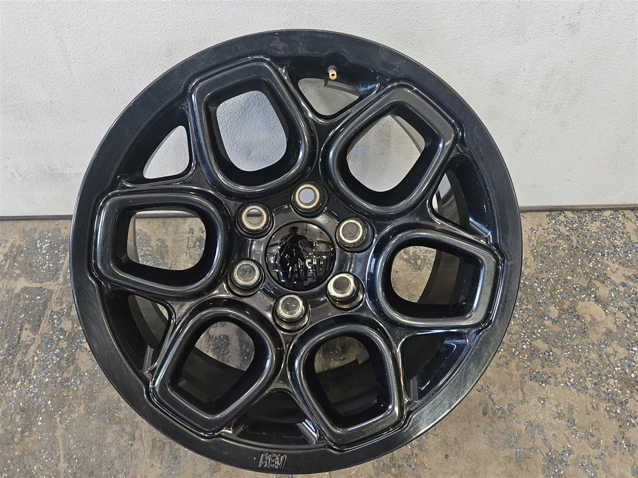 Used OEM 2022-2026 SIERRA SILVERADO SUBURBAN TAHOE 18X8 5 AEV BISON, actual item photo 1