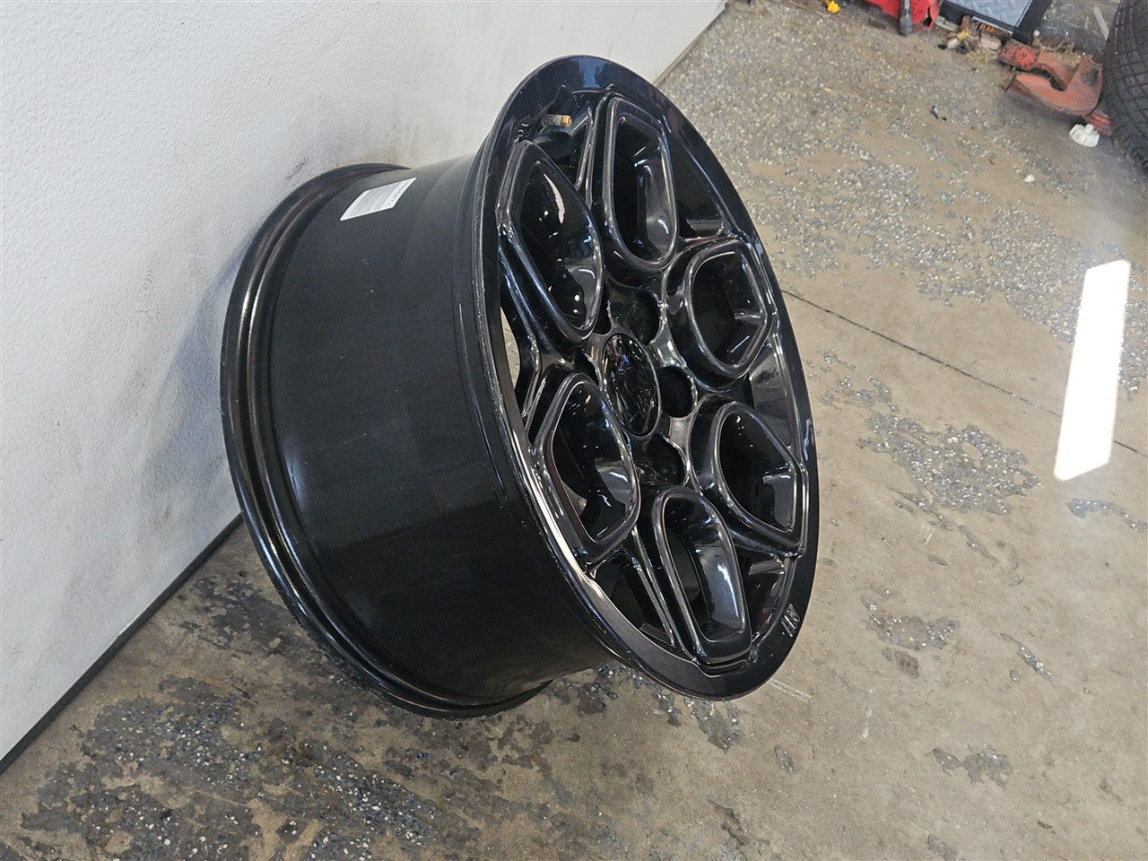 Used OEM 2022-2026 SIERRA SILVERADO SUBURBAN TAHOE 18X8 5 AEV BISON, actual item photo 2