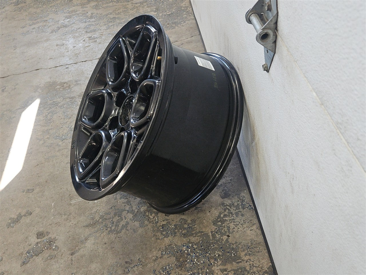 Used OEM 2022-2026 SIERRA SILVERADO SUBURBAN TAHOE 18X8 5 AEV BISON, actual item photo 5