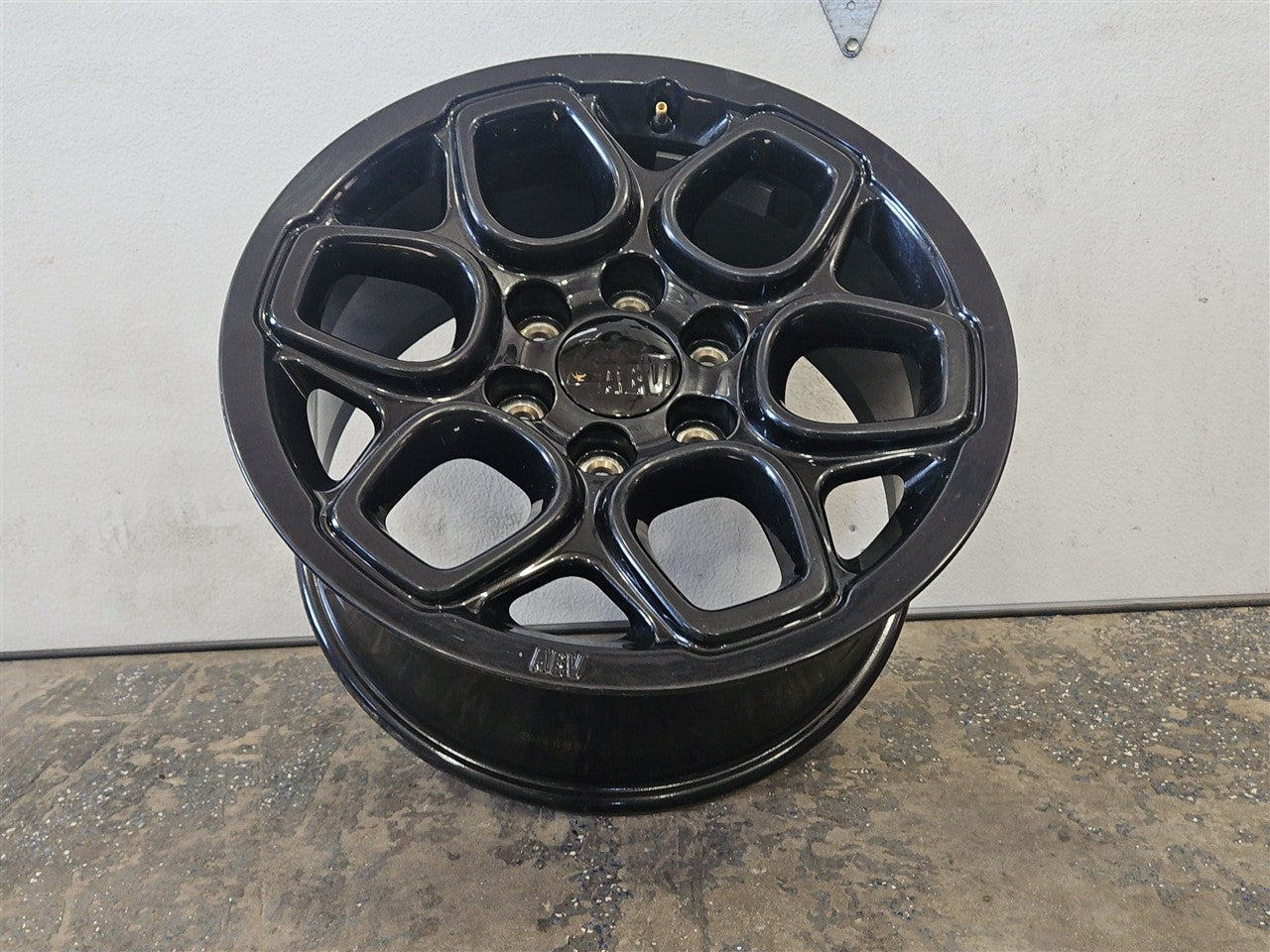 Used OEM 2022-2026 SIERRA SILVERADO SUBURBAN TAHOE 18X8 5 AEV BISON, actual item photo 6