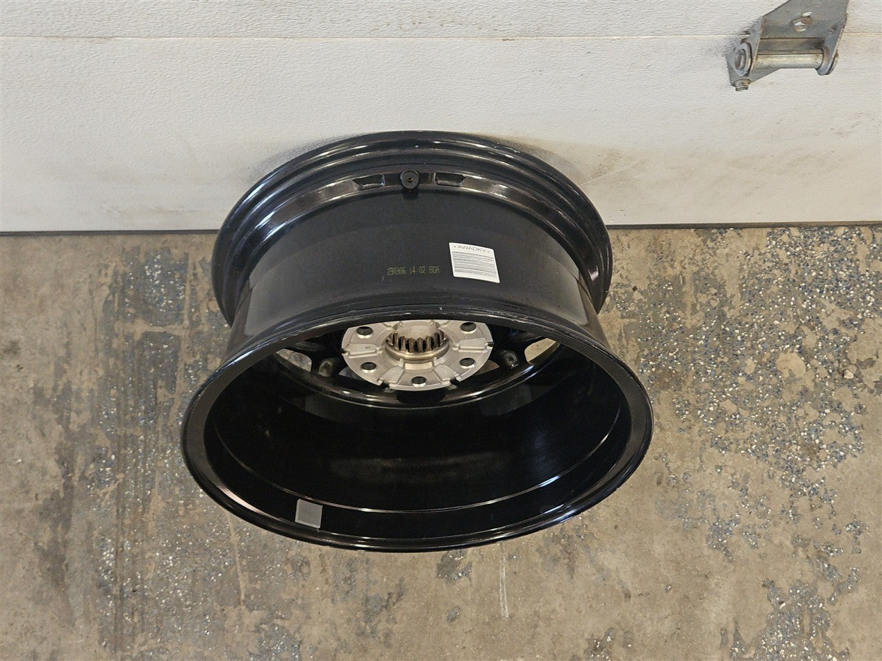 Used OEM 2022-2026 SIERRA SILVERADO SUBURBAN TAHOE 18X8 5 AEV BISON, actual item photo 1