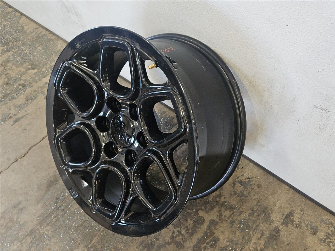 Used OEM 2022-2026 SIERRA SILVERADO SUBURBAN TAHOE 18X8 5 AEV BISON, actual item photo 4