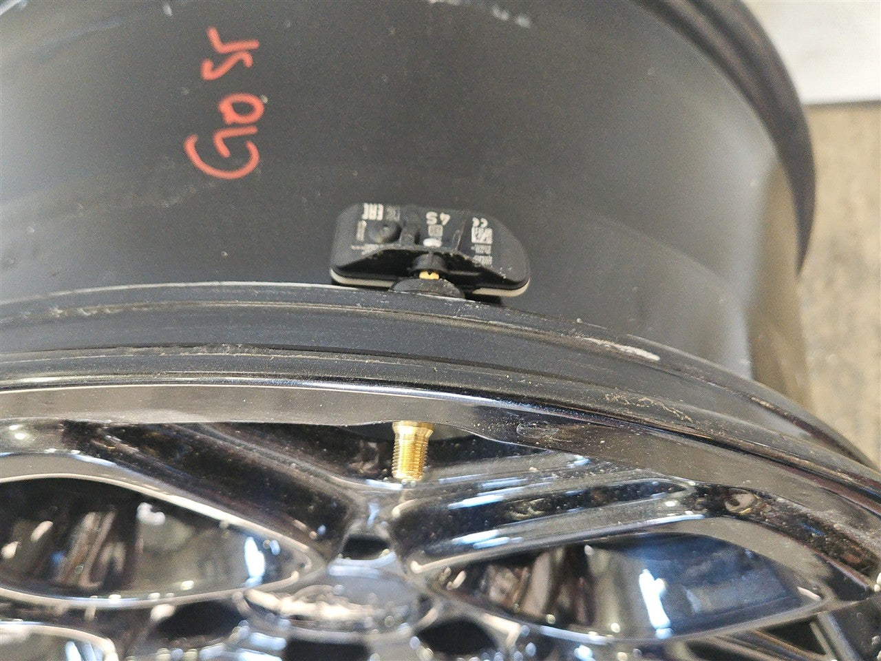 Used OEM 2022-2026 SIERRA SILVERADO SUBURBAN TAHOE 18X8 5 AEV BISON, actual item photo 7