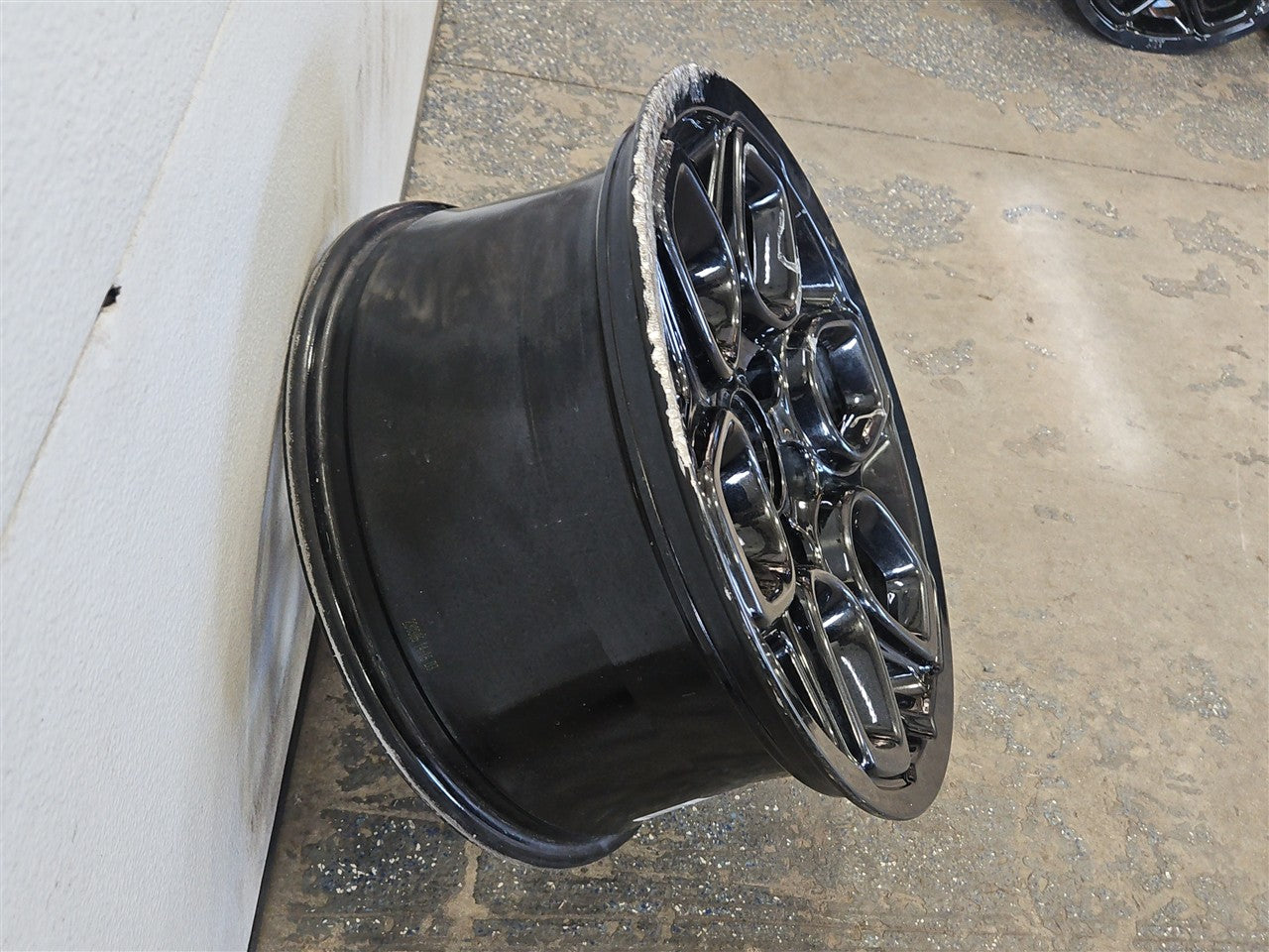 Used OEM 2022-2026 SIERRA SILVERADO 18X8 5 AEV BISON BLACK WHEEL, actual item photo 3