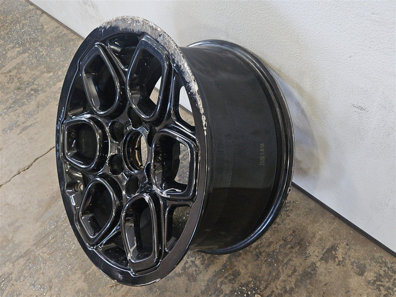 Used OEM 2022-2026 SIERRA SILVERADO 18X8 5 AEV BISON BLACK WHEEL, actual item photo 4